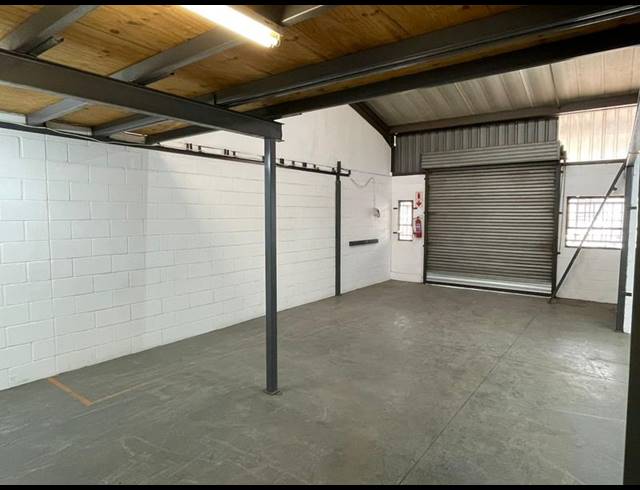 INDUSTRIAL PROPERTY TO RENT IN HENNOPSPARK